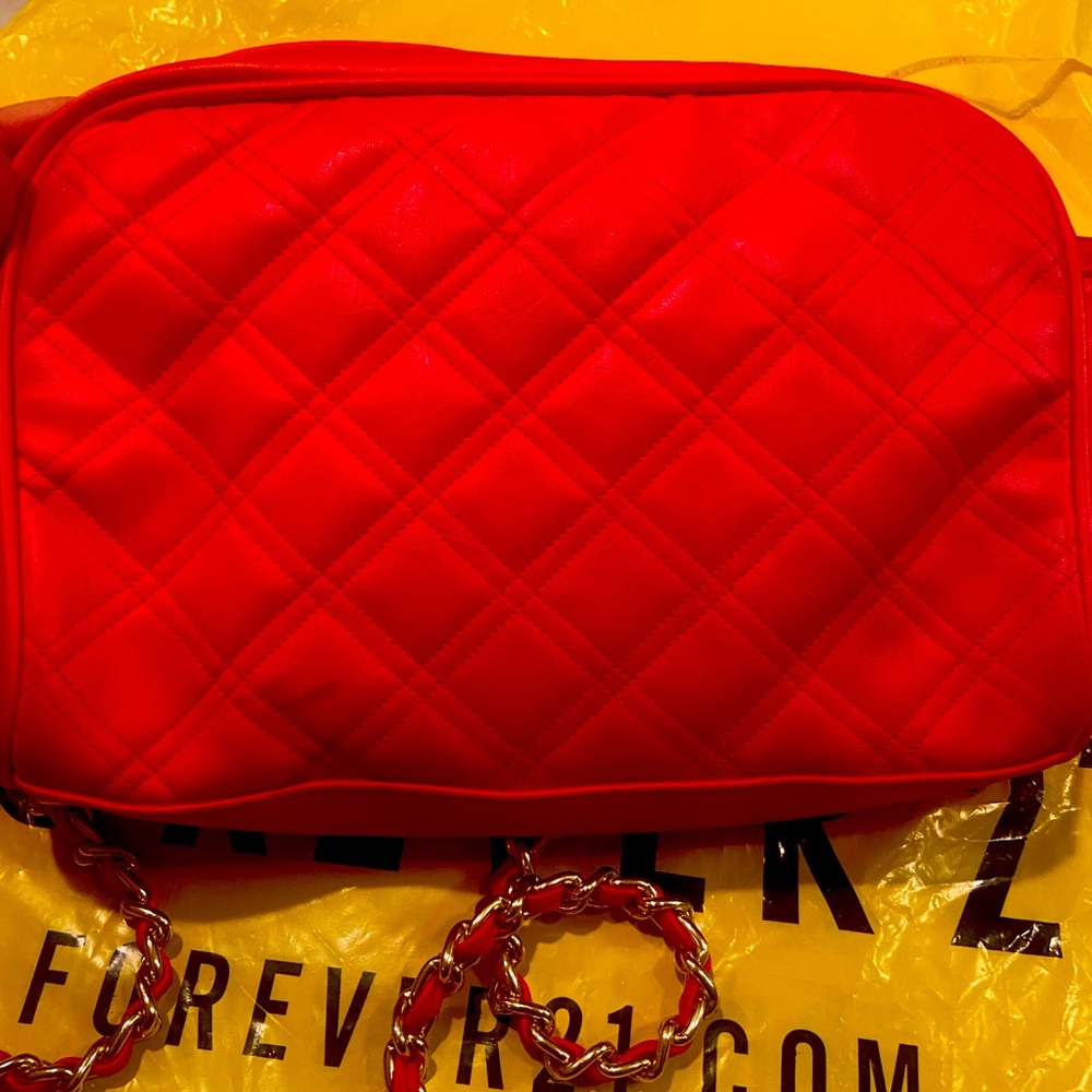 Quilted red shoulder bag